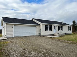 8494 Old Waterford Rd, Erie, PA 16509