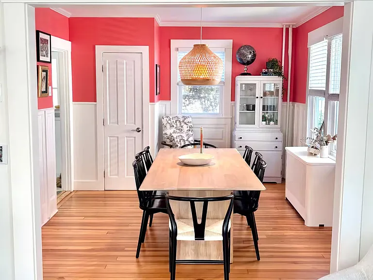 4 Apthorp Ave — Photo 8