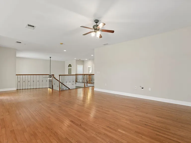 5554 Palm Lake Cir — Photo 44