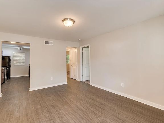 5th image of 1097 Westview Dr SW Unit 5