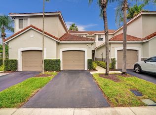 3664 San Simeon Cir, Weston, FL 33331