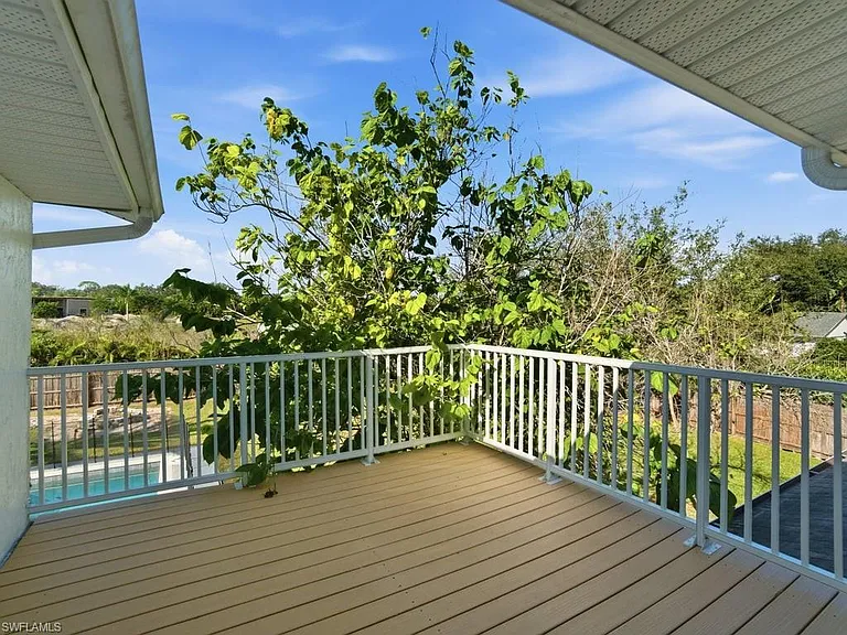 4920 Shady River Ln — Photo 21