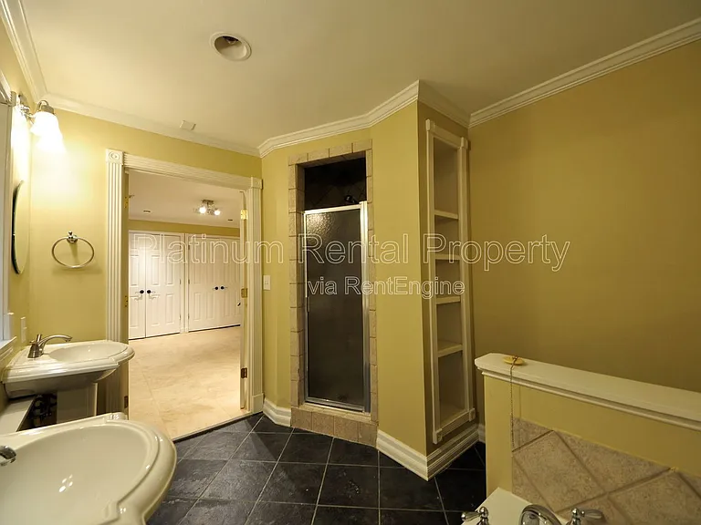 2198 Goodwood Blvd SE — Photo 20