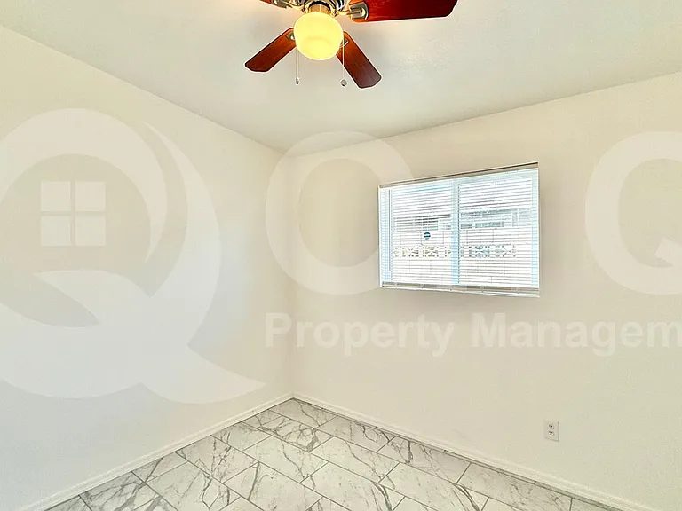 741 E Erie St #1 — Photo 5
