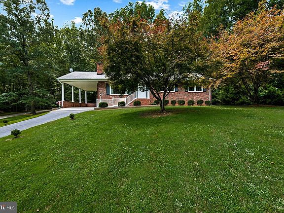 4th image of 8420 Robert E Lee Dr