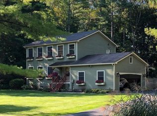 165 Mandalay Rd, Lee, MA 01238