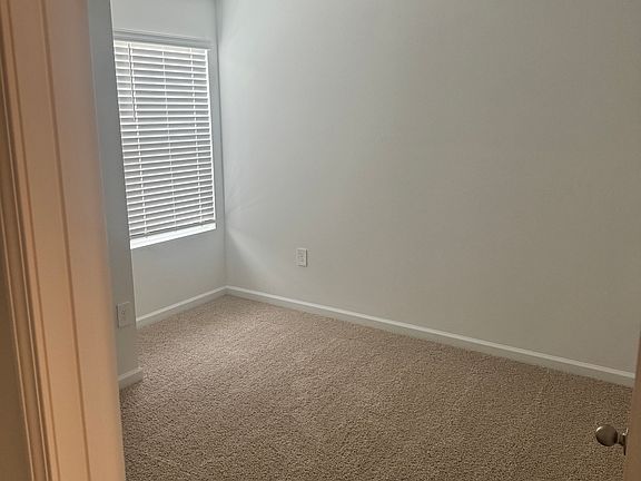 5th image of 249 Palmetto Ridge Rd