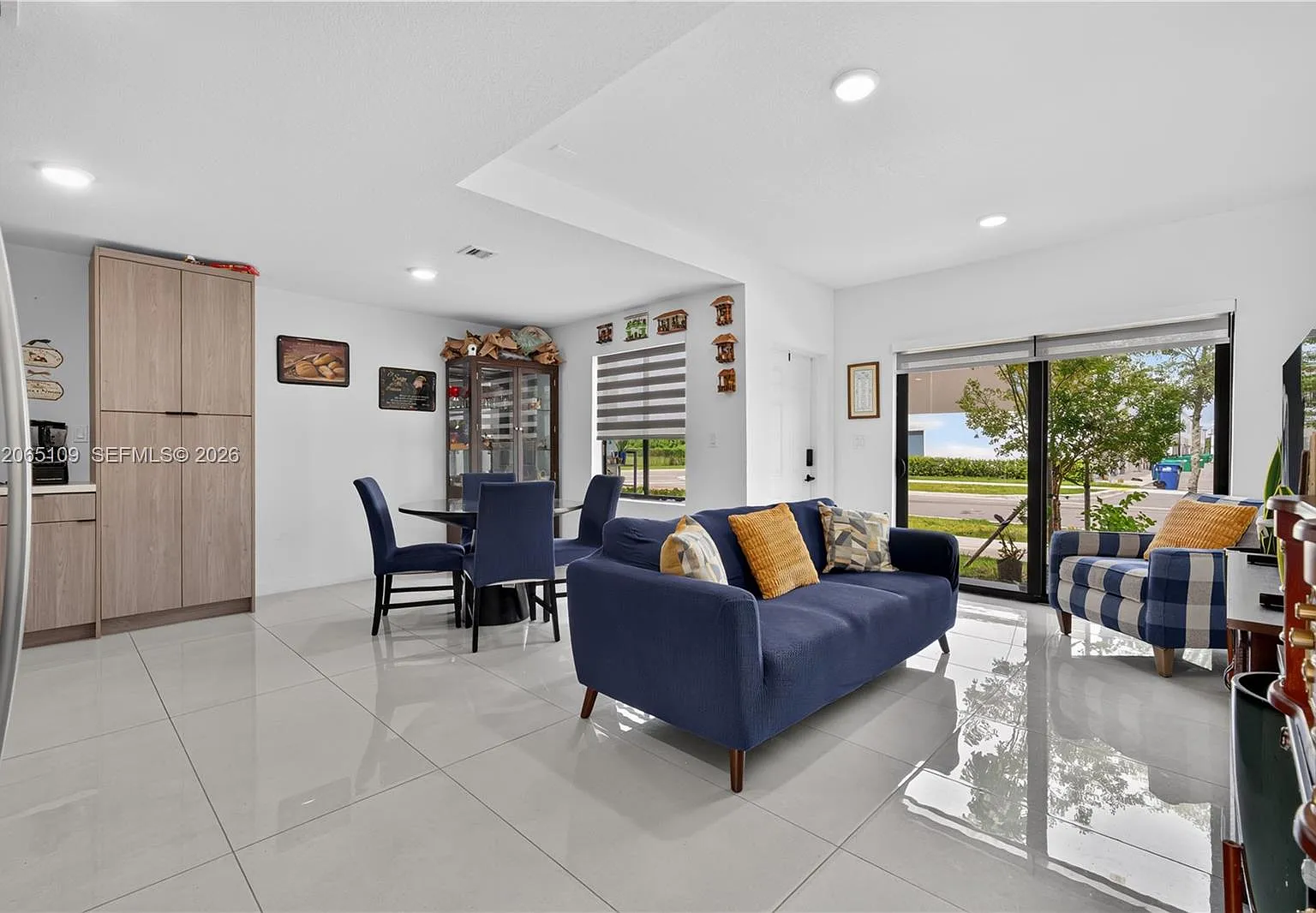4 bed, 1398 sqft, $2,900 — Photo 4