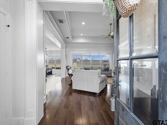 5th image of 421 Bush Buck Way