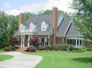 100 Aspen Pl NE, Calhoun, GA 30701