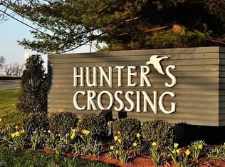 7 Owl Ct, Three Bridges, NJ 08887