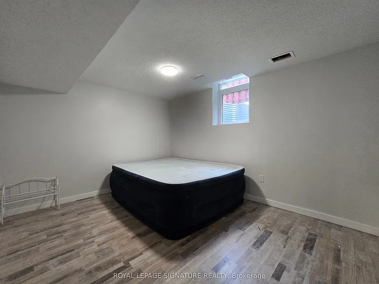 211 Glen Hill Dr #LOWER — Photo 10
