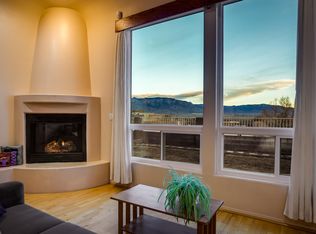 1370 Tiffany Ln SE, Rio Rancho, NM 87124