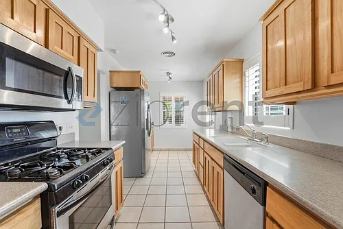 78 W Cambridge Ave Photo 1
