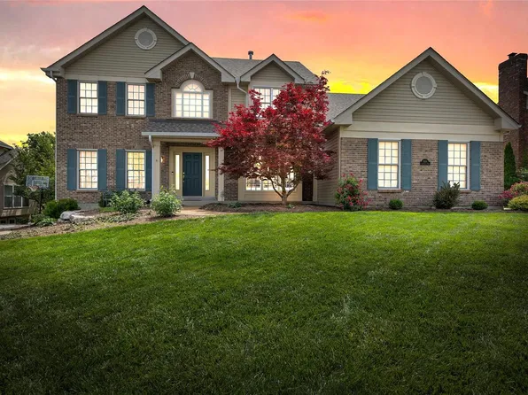 9334 Caddyshack Cir, Saint Louis, MO 63127