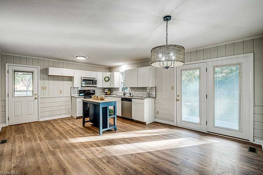 1129 Dudley St, Yadkinville, NC 27055 MLS 1122237 Zillow