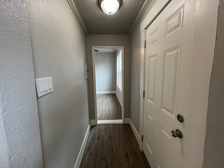 107 Stanley Ct #4 — Photo 7