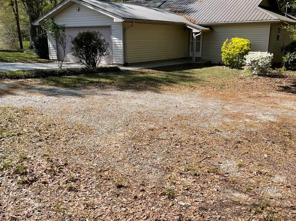 97 Spears Ln, Hartwell, GA 30643