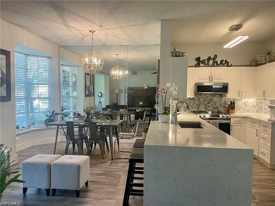 56 Silver Oaks Cir #102