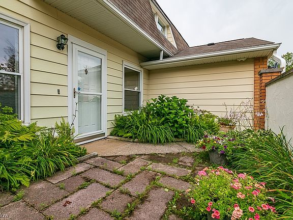 3rd image of 113 Tammany Ct #113