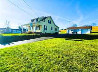 588 N Cherry St, Worthington, PA 16262