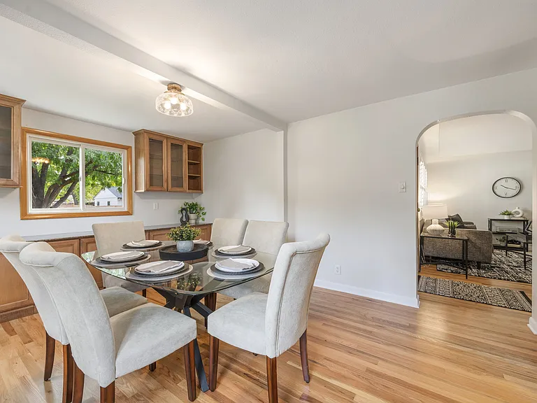 160 Circle Dr — Photo 37