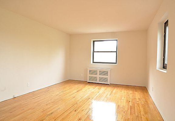4th image of 20306 43rd Ave APT 2C