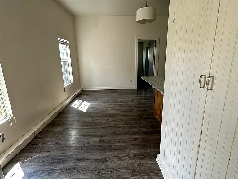 727 E 5th Ave #3 — Photo 2