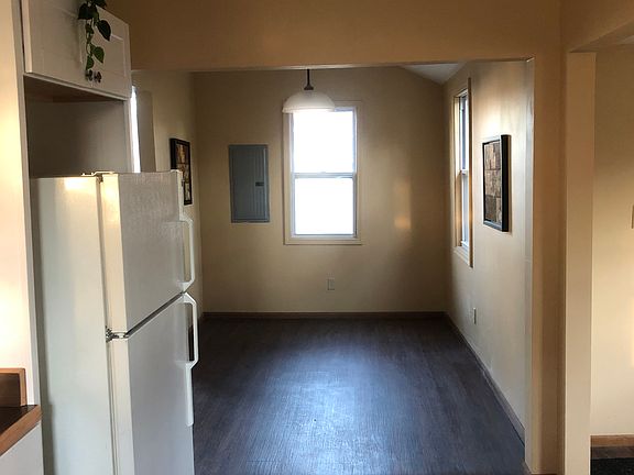 Eating area off kitchen