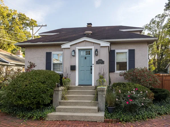(undisclosed Address), Evanston, IL 60201