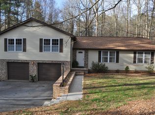 308 Wood Dale Dr, Hendersonville, NC 28791