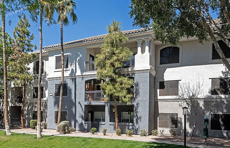 Estates on Maryland Apartments — Photo 44