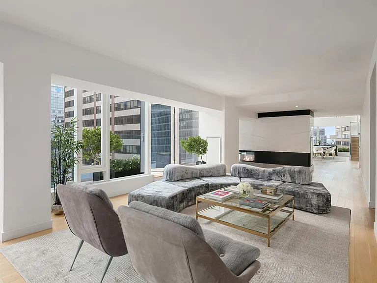 135 W 52nd St #Penthouse 5S — Photo 5