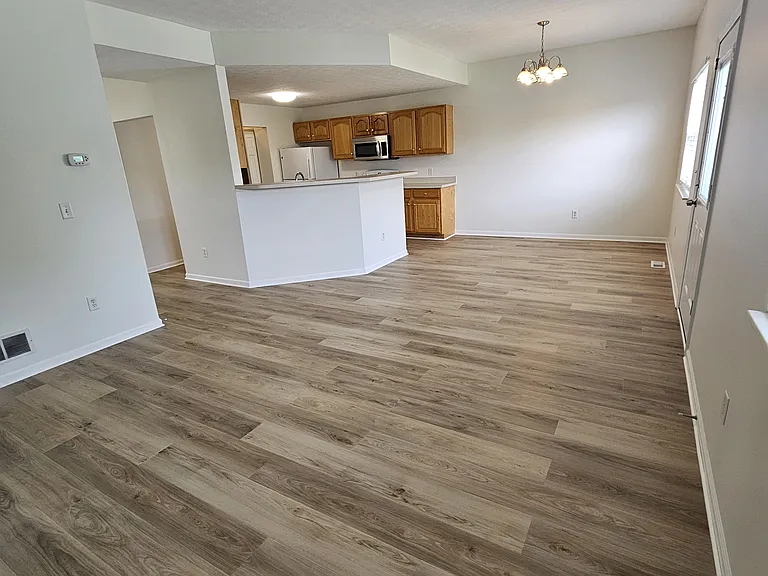 138 Wagnalls Ct — Photo 7