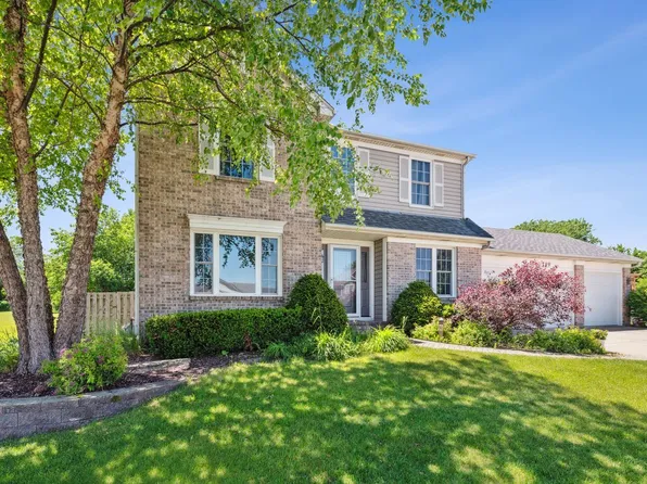 189 Arbor Ave, Sugar Grove, IL 60554