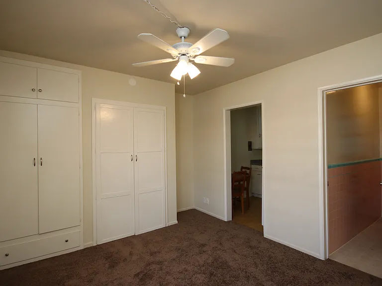 30 N 1st St #8 — Photo 3