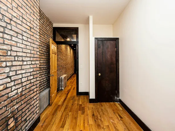 170 Irving Avenue image 6 of 14