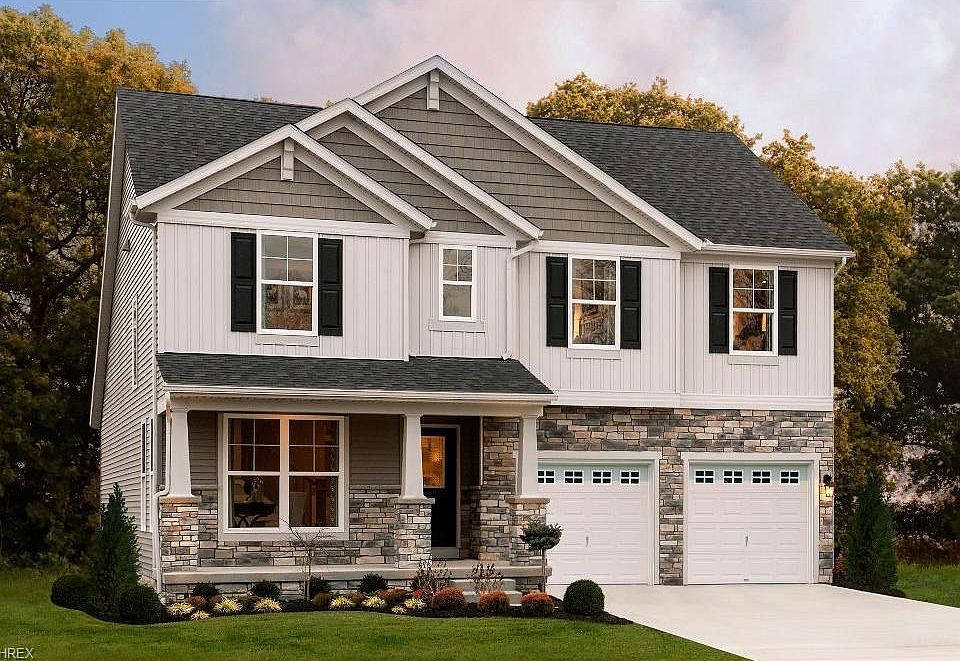 1st image of 560 Surrey Dr