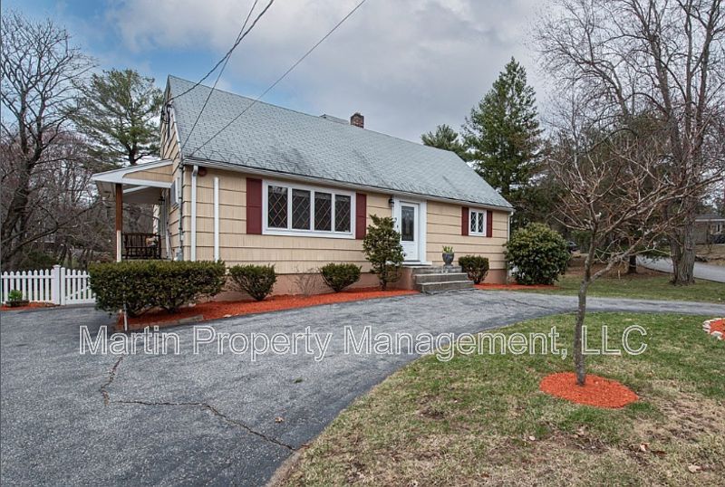 1st image of 15 Swain Rd