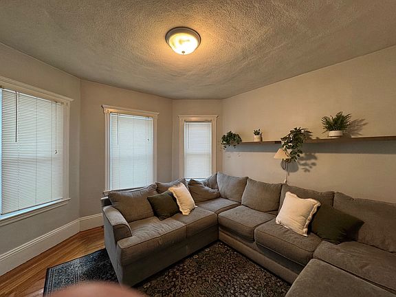 2nd image of 20 Spencer Ave #2