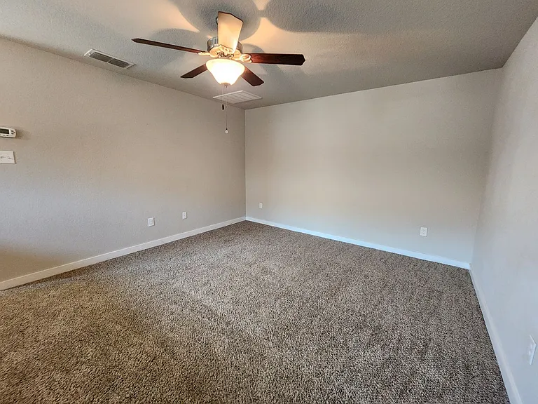 319 Creekside Curv — Photo 21