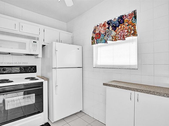 3rd image of 3530 NW 52nd Ave APT 608