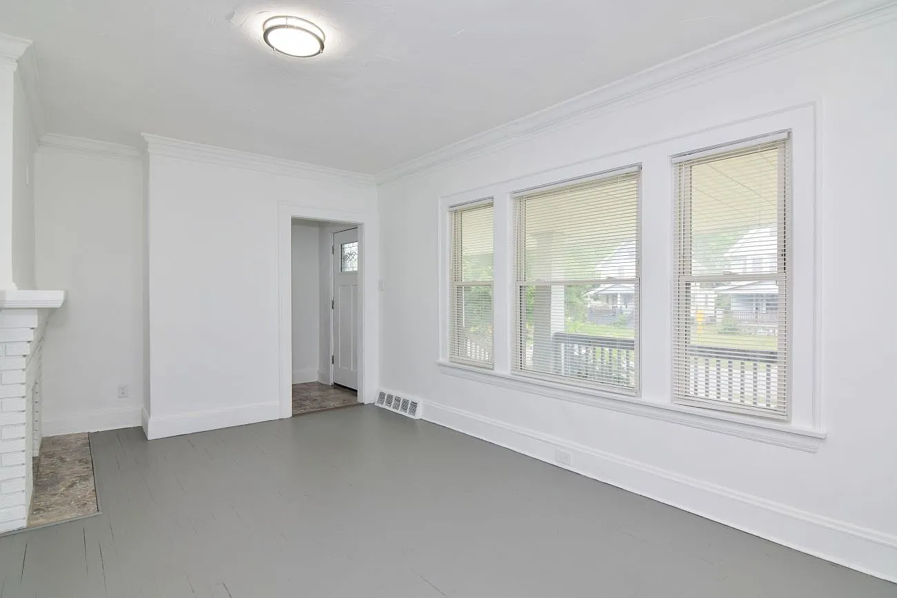 3 bed, 1304 sqft, $1,400 — Photo 4