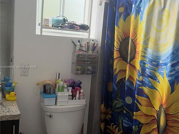 5th image of 1025 SW 7th Ave APT 6