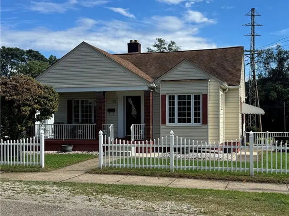 335 Central Ave, Tiltonsville, OH 43963