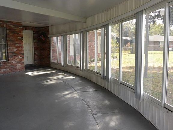 4th image of 6219 Green Rd