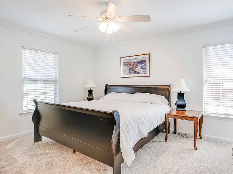 1827 Westminster Dr — Photo 14