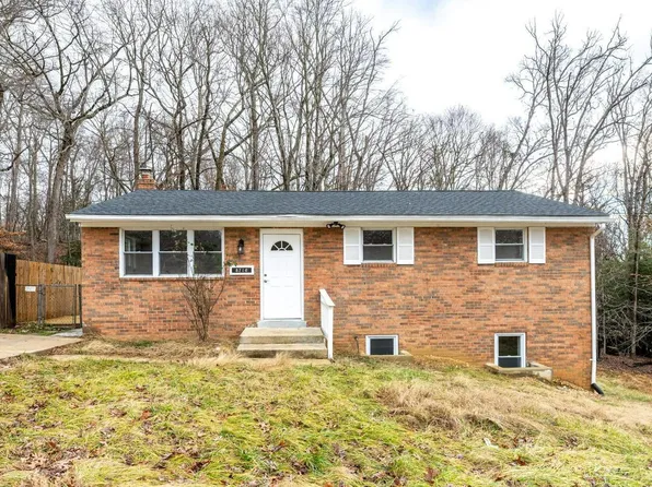 8716 Oakdale St, Fort Washington, MD 20744