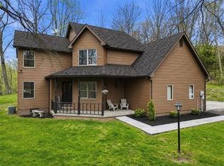 143 W Cruikshank Rd, Butler, PA 16002