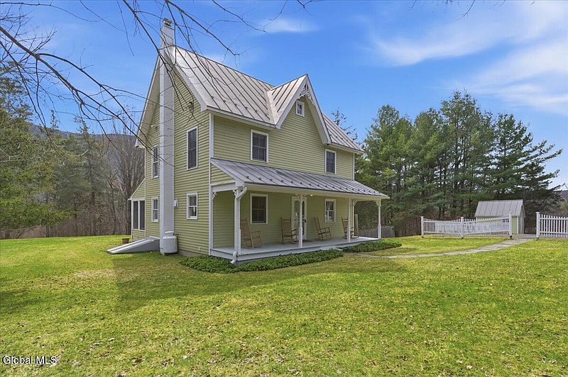 2nd image of 1216 Clauverwie Road